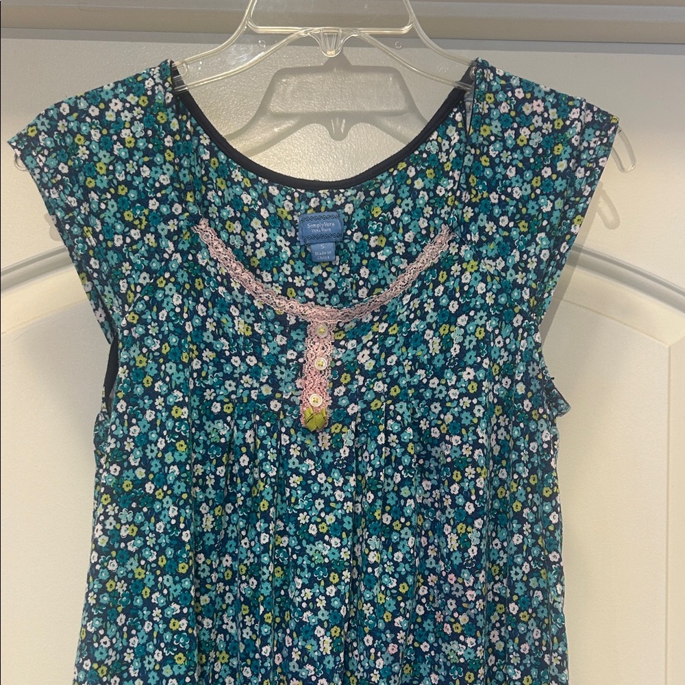 Simply Vera Vera Wang‎ Teal and Navy Floral Blouse